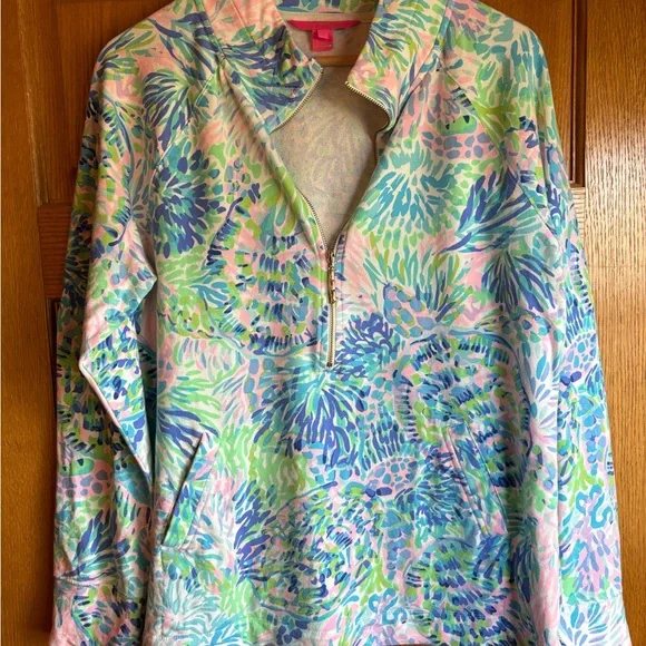 Lilly Pulitzer Skipper Popover Size L Shell of a Party - Picture 2 of 8
